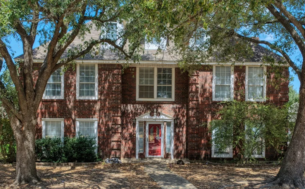 711 Amesbury Drive Mesquite, TX 75150