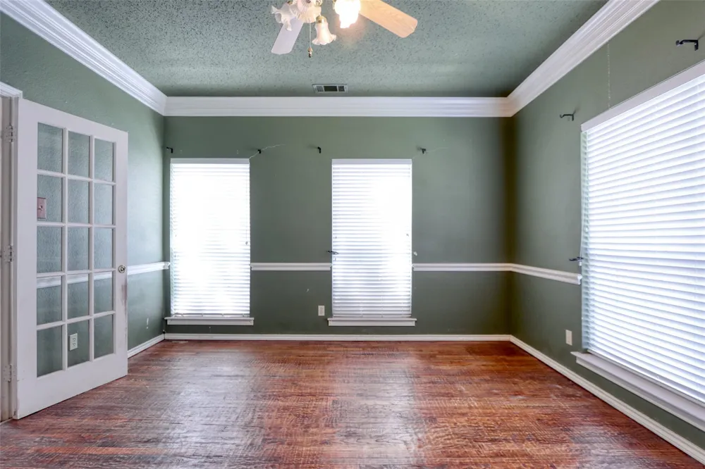 711 Amesbury Drive Mesquite, TX 75150