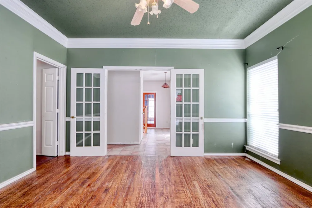 711 Amesbury Drive Mesquite, TX 75150