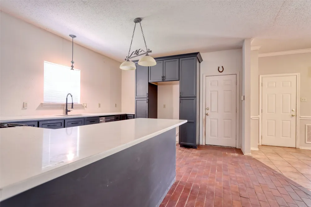 711 Amesbury Drive Mesquite, TX 75150