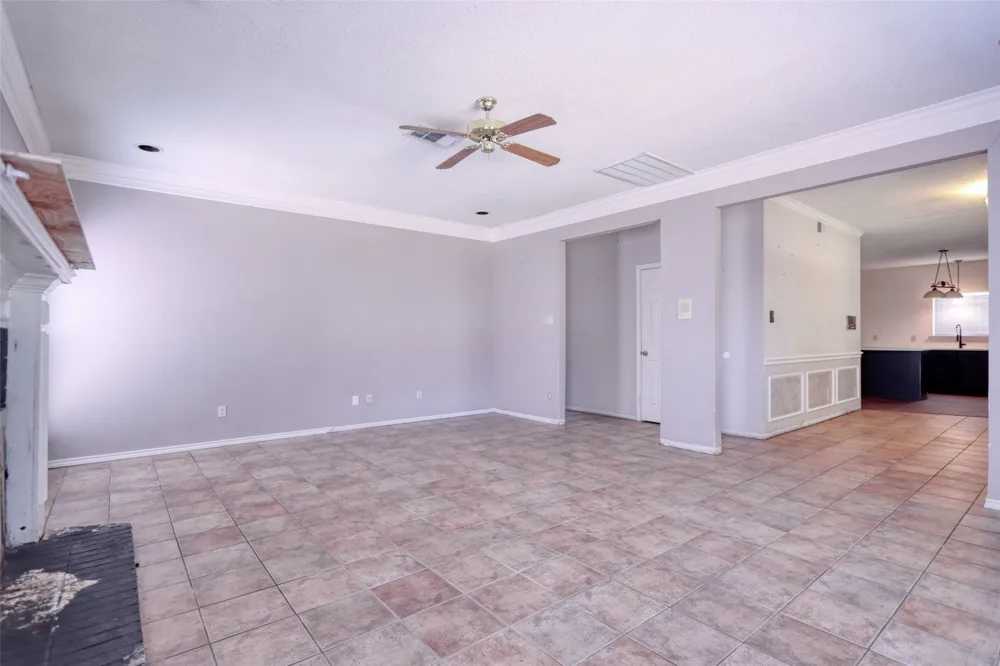 711 Amesbury Drive Mesquite, TX 75150