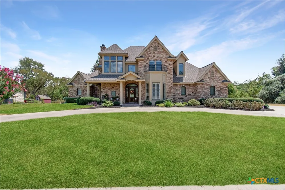 121 Wallace Boulevard Cameron, TX 76520