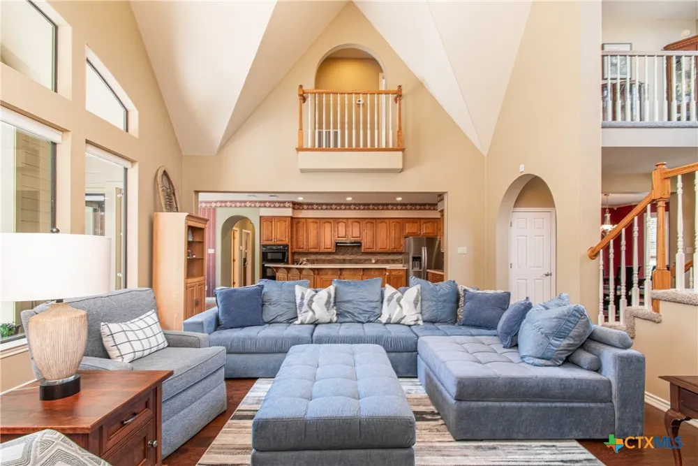 121 Wallace Boulevard Cameron, TX 76520
