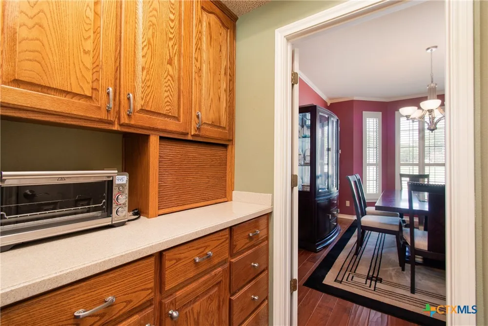 121 Wallace Boulevard Cameron, TX 76520