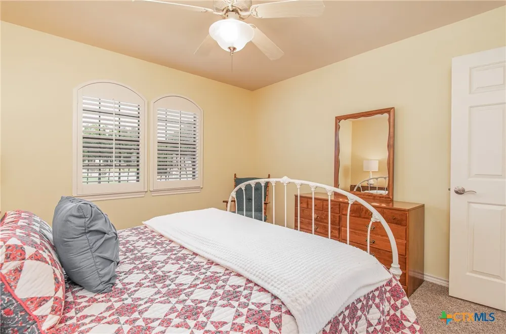 121 Wallace Boulevard Cameron, TX 76520