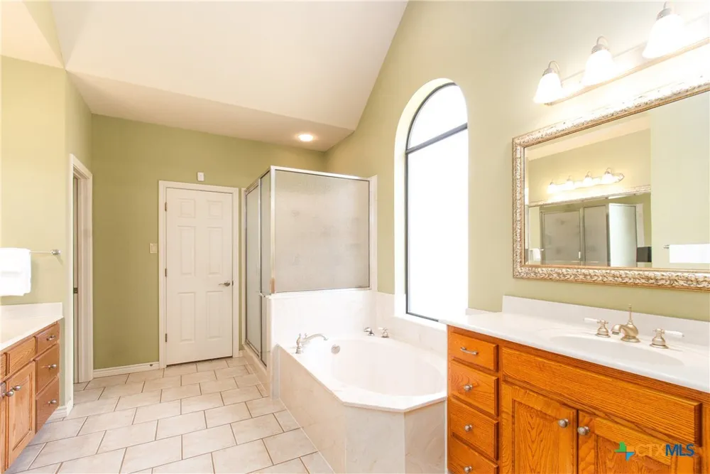 121 Wallace Boulevard Cameron, TX 76520