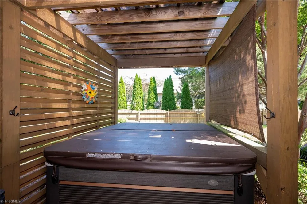 109 Holly Circle Bermuda Run, NC 27006