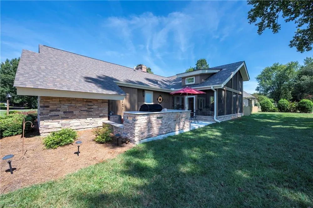 109 Holly Circle Bermuda Run, NC 27006