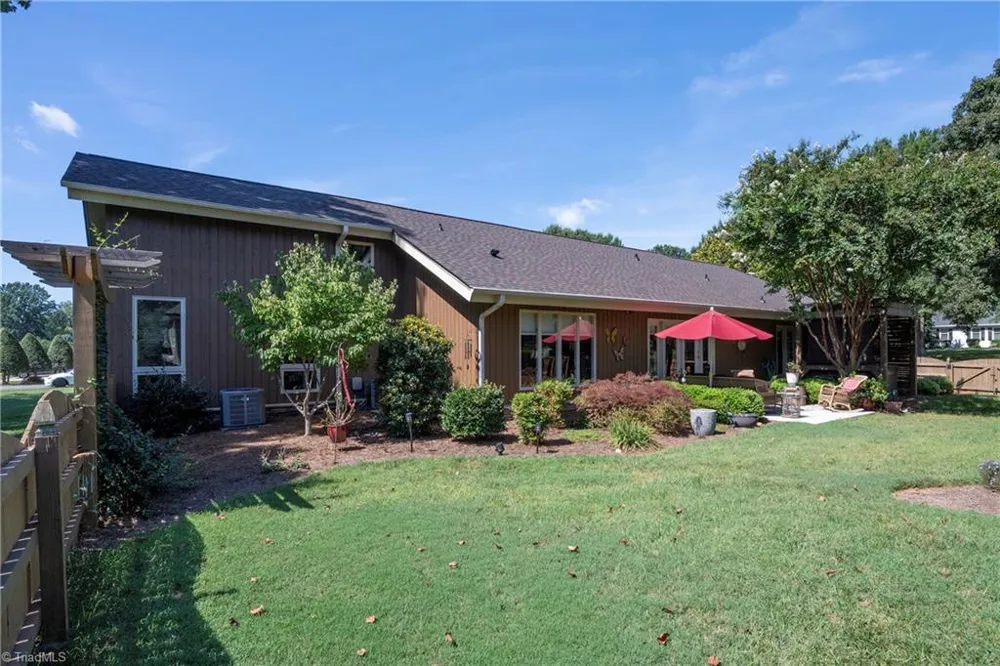 109 Holly Circle Bermuda Run, NC 27006