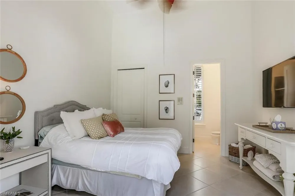 3137 Terramar Drive Naples, FL 34119