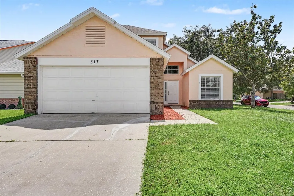 317 MORNING CREEK CIRCLE Apopka, FL 32712