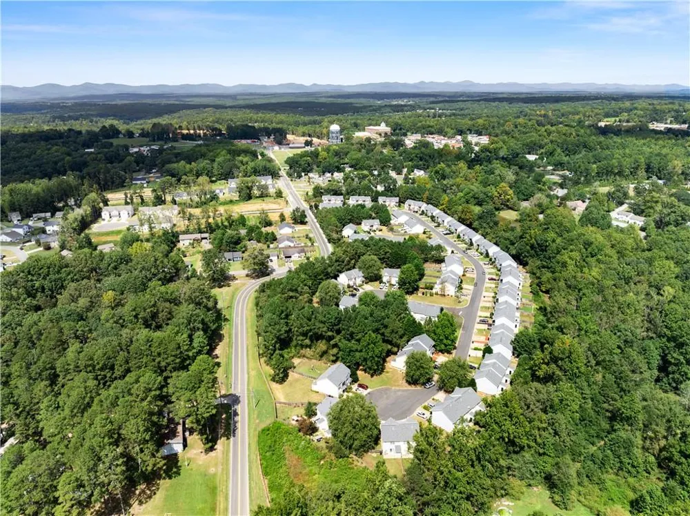 268 Pearl Chambers Drive Dawsonville, GA 30534