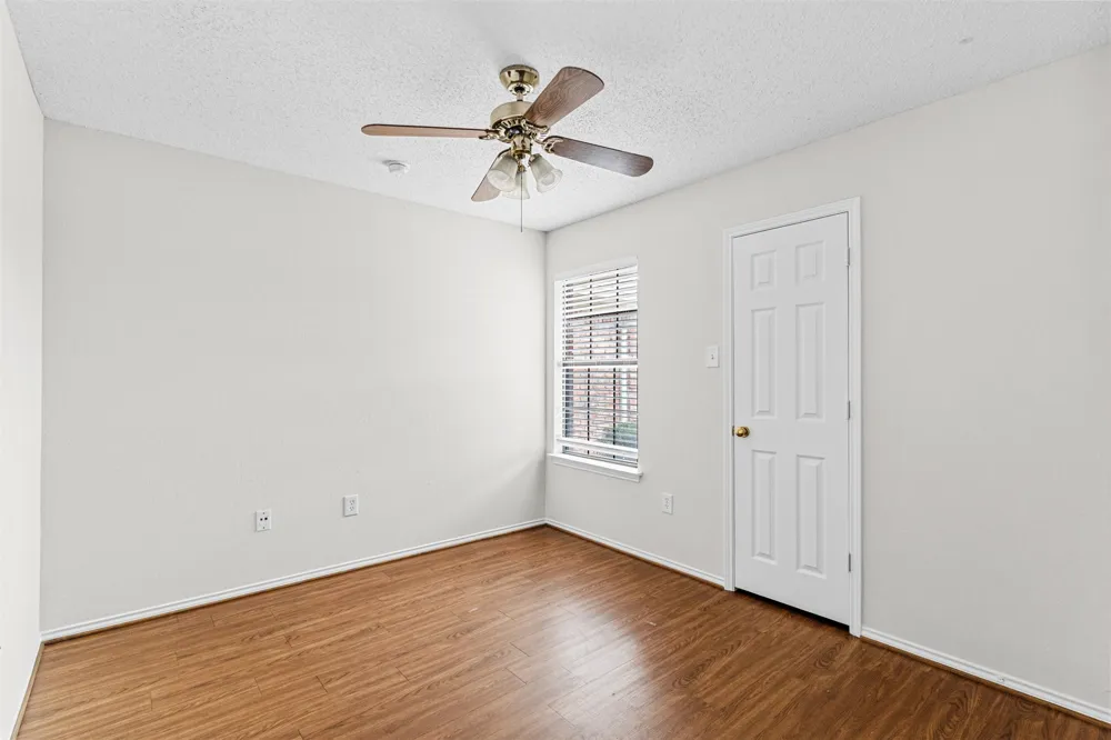 6403 Aires Drive Arlington, TX 76001