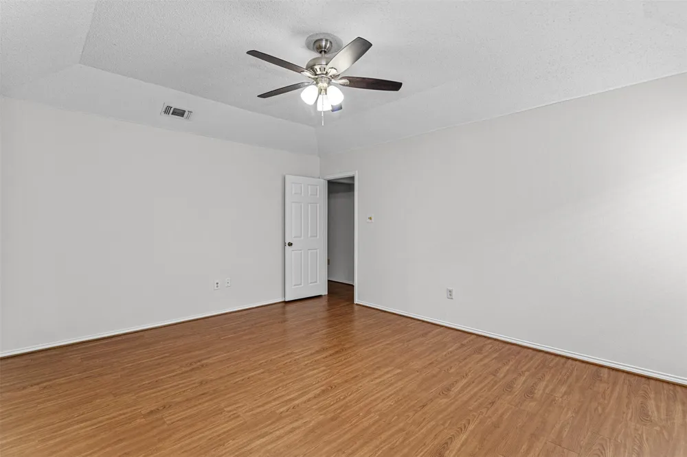6403 Aires Drive Arlington, TX 76001