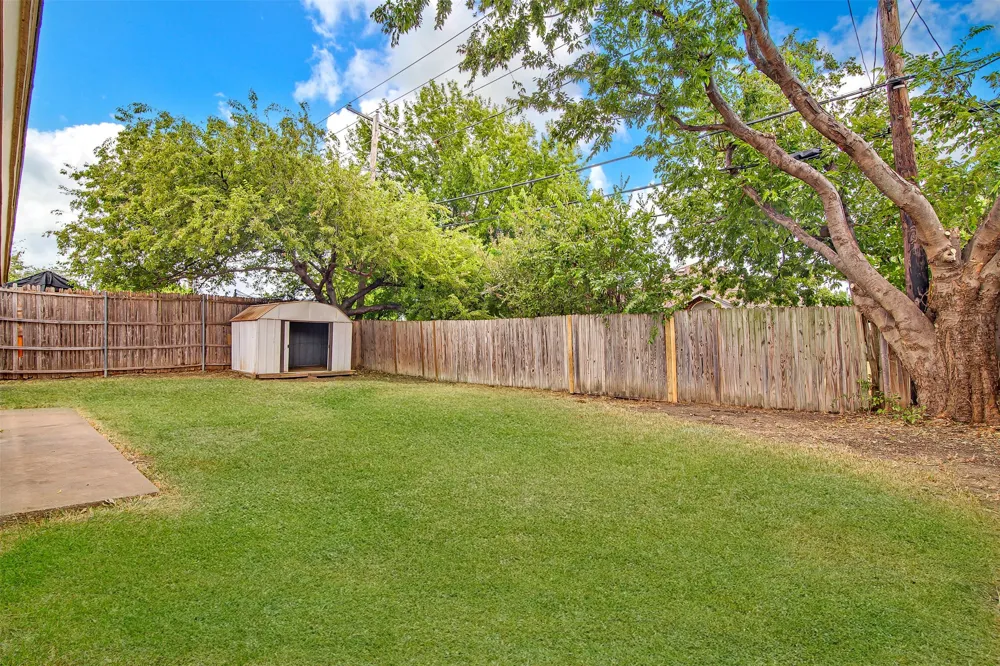 6403 Aires Drive Arlington, TX 76001