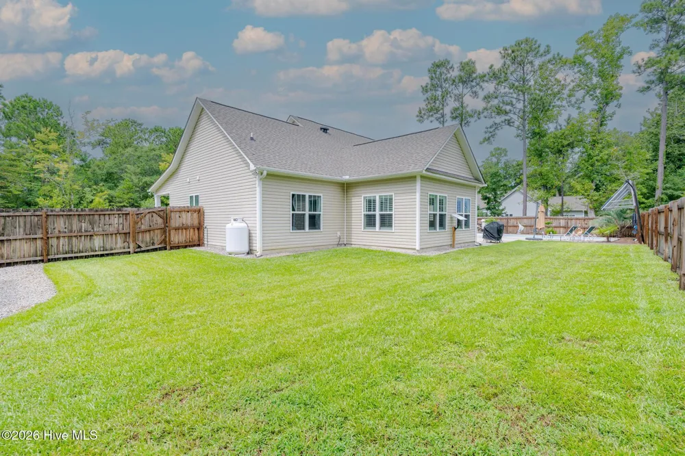 693 Dan Owen Drive Hampstead, NC 28443
