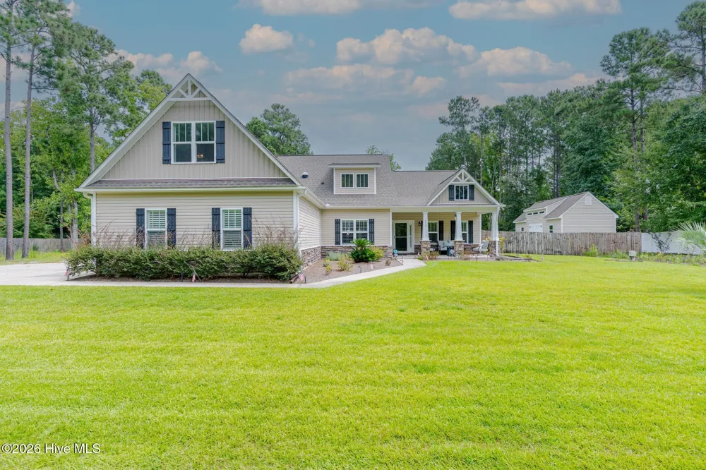 693 Dan Owen Drive Hampstead, NC 28443