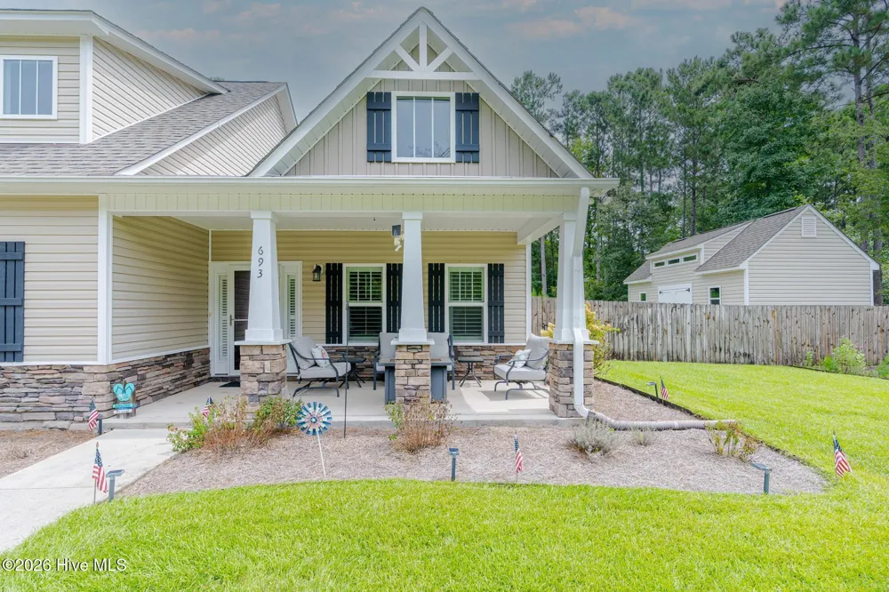 693 Dan Owen Drive Hampstead, NC 28443