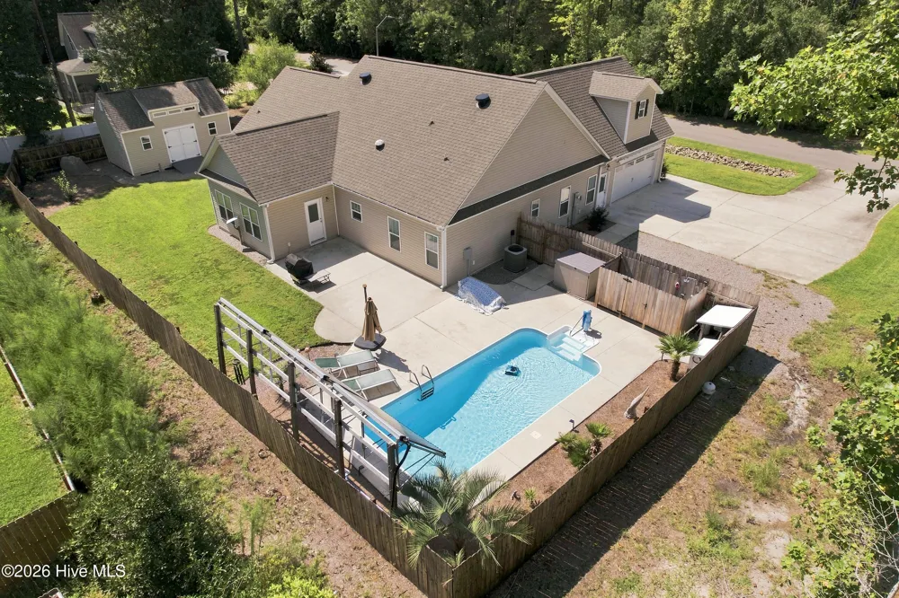 693 Dan Owen Drive Hampstead, NC 28443