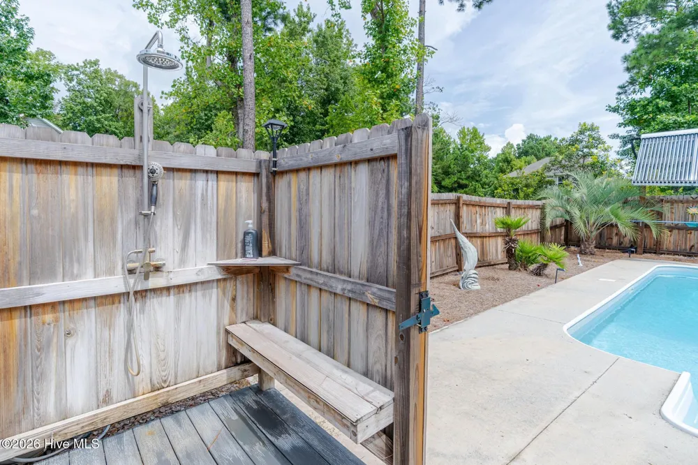 693 Dan Owen Drive Hampstead, NC 28443