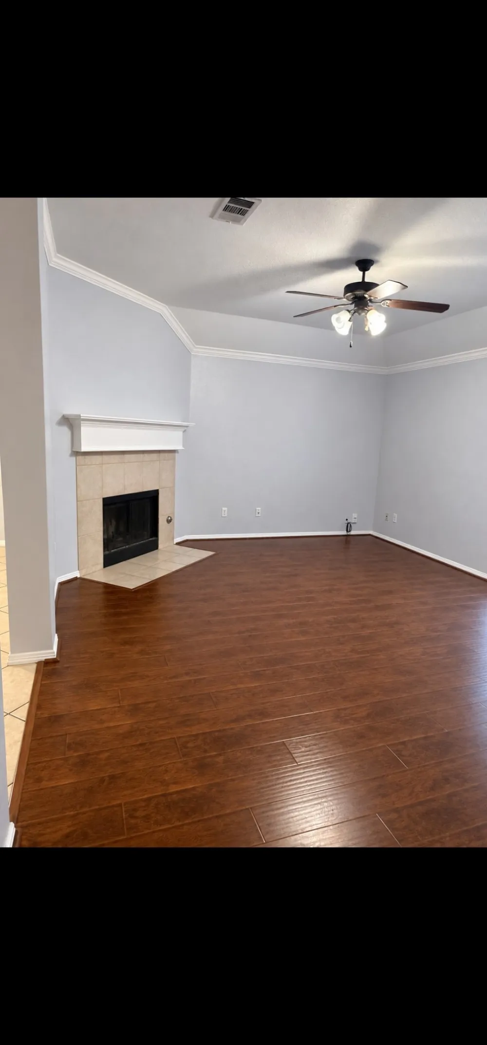 1037 Liberty Circle Hurst, TX 76053