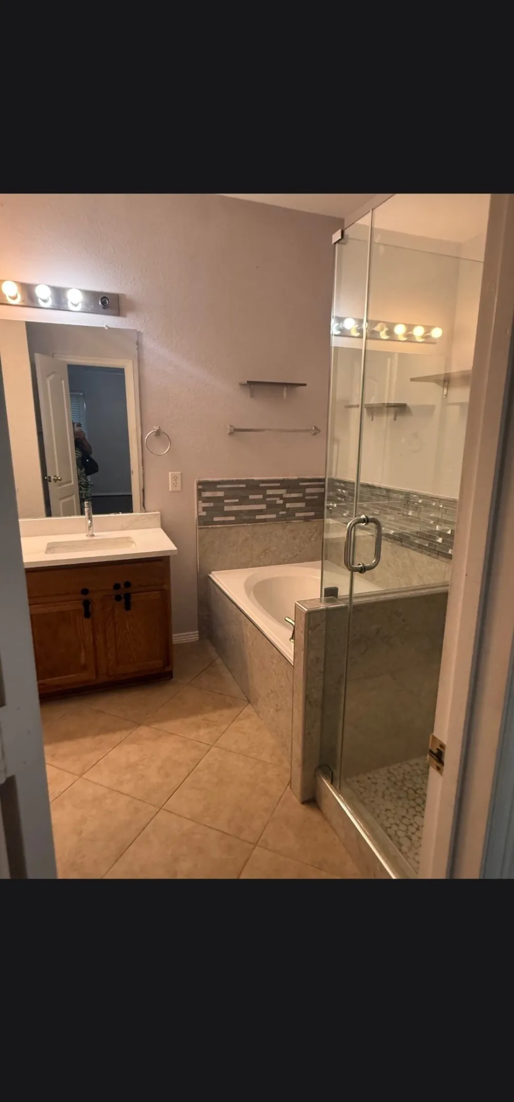 1037 Liberty Circle Hurst, TX 76053