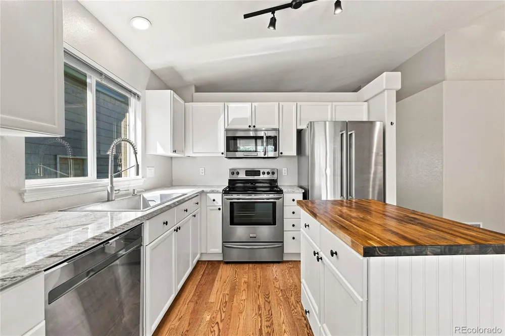 9712 Queenscliffe Drive Highlands Ranch, CO 80130