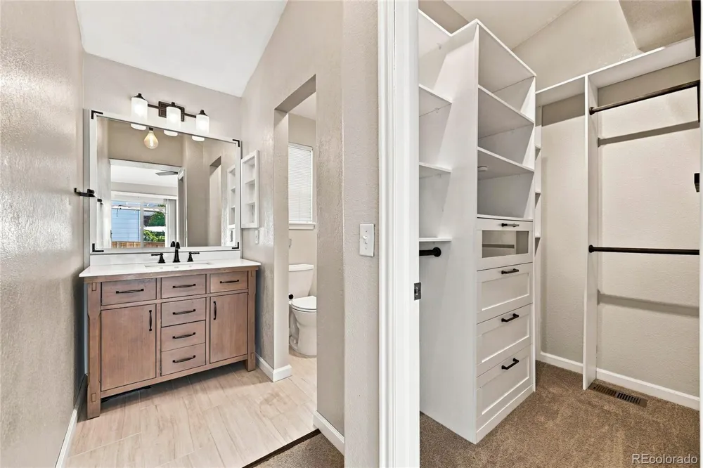 9712 Queenscliffe Drive Highlands Ranch, CO 80130