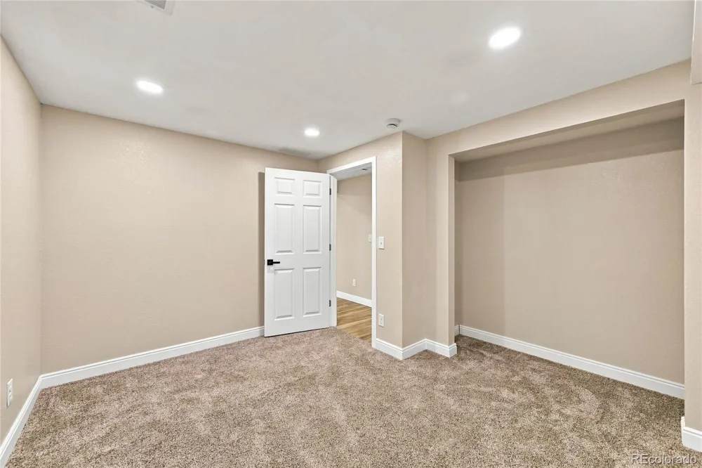 9712 Queenscliffe Drive Highlands Ranch, CO 80130