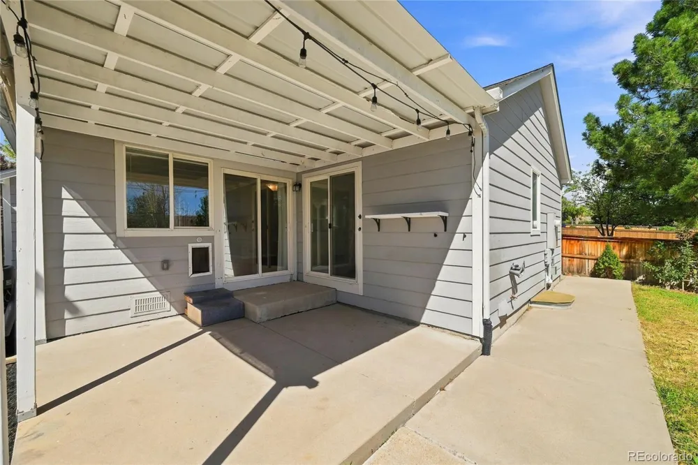 9712 Queenscliffe Drive Highlands Ranch, CO 80130
