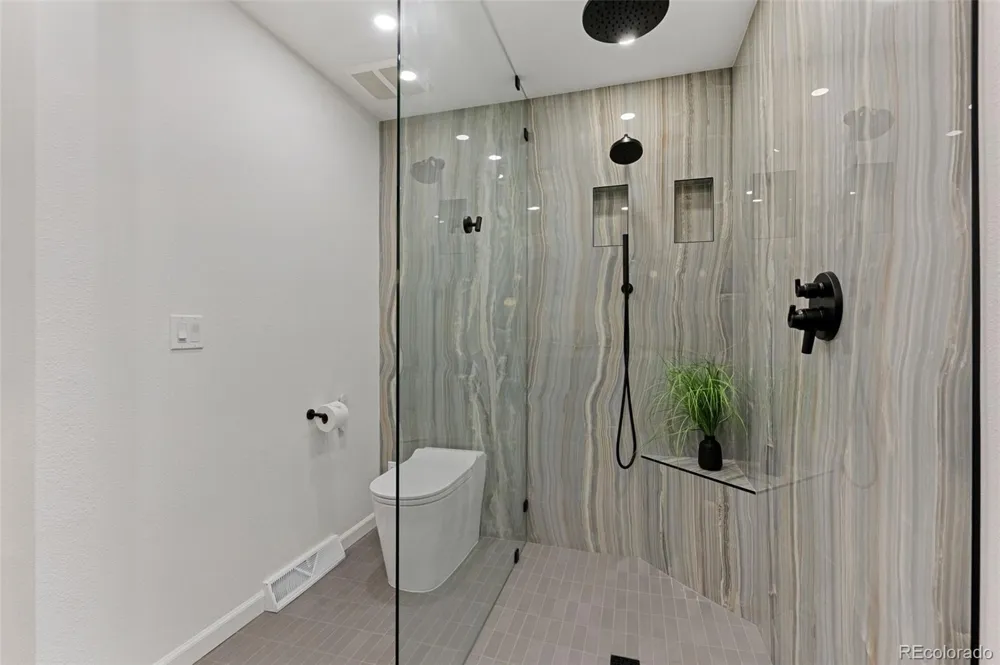 12256 E Bates Circle Aurora, CO 80014