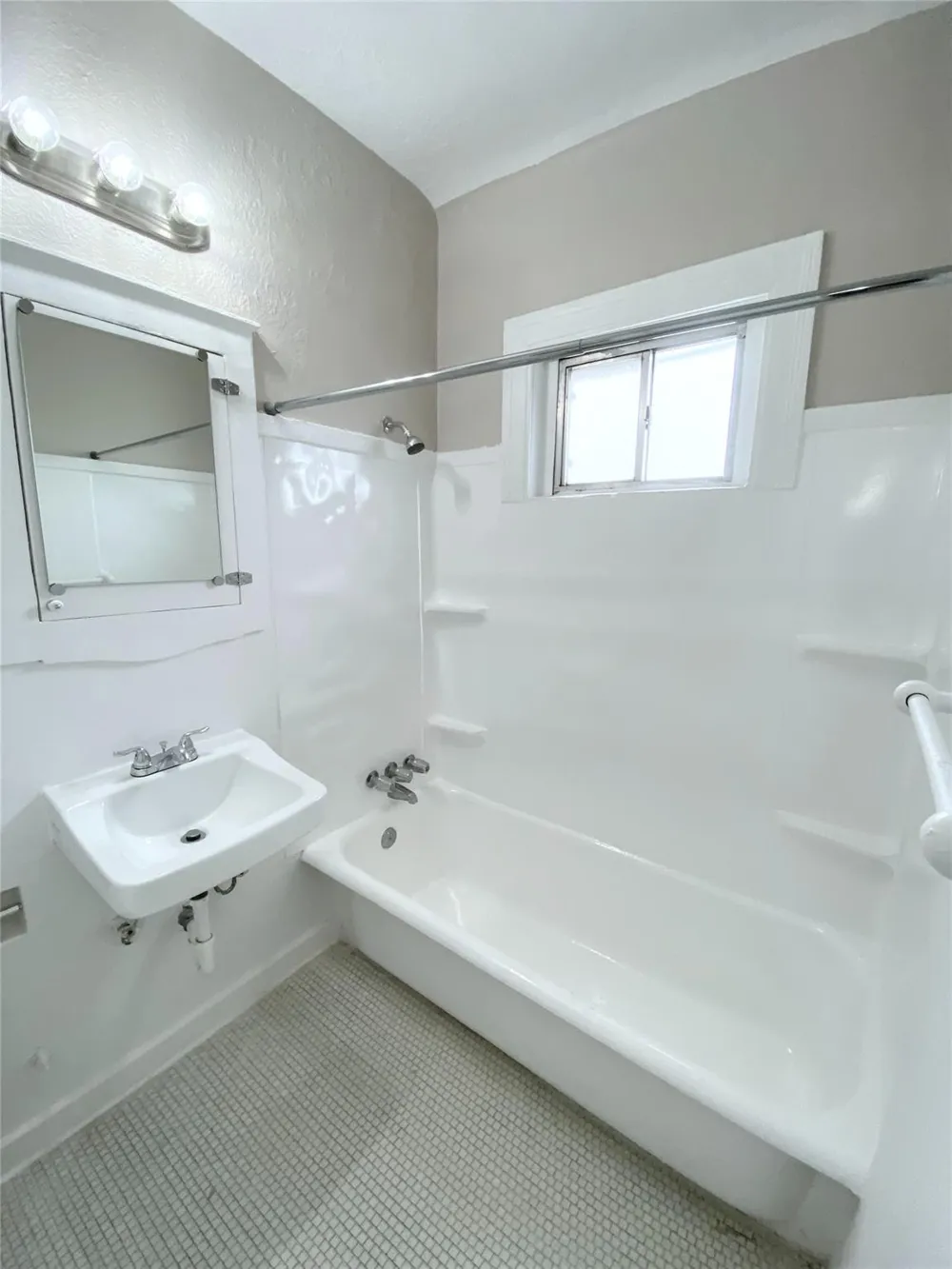 3920 Fannin Street #212 Houston, TX 77004