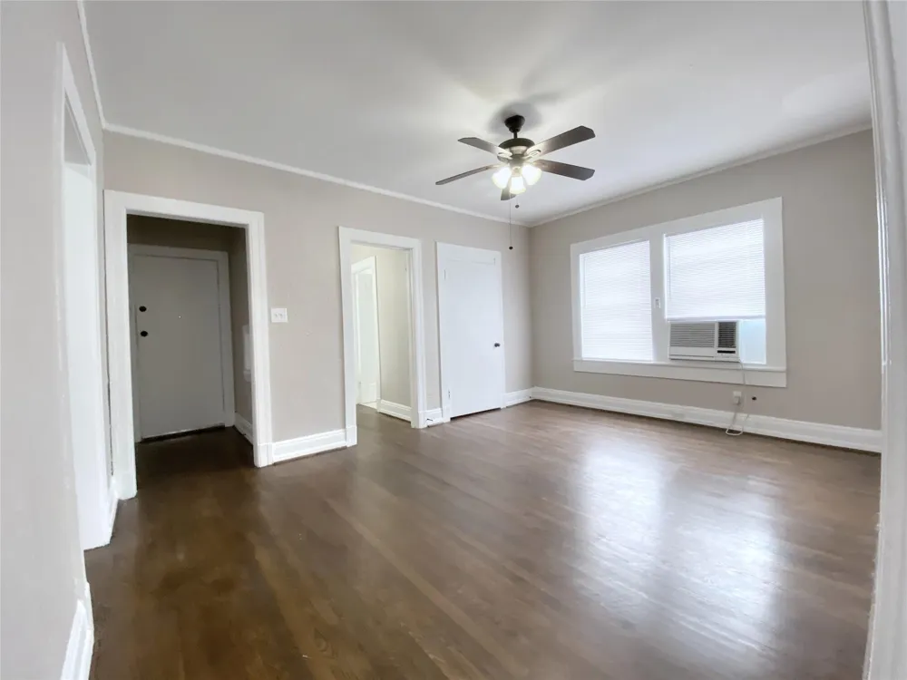 3920 Fannin Street #212 Houston, TX 77004