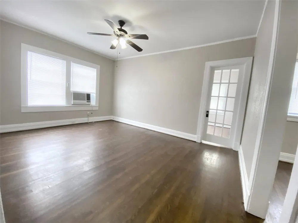 3920 Fannin Street #212 Houston, TX 77004