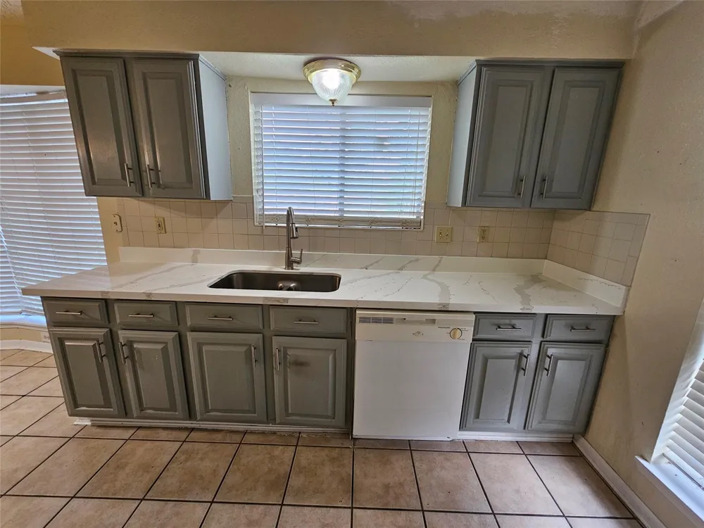 10423 Tenneco Drive Houston, TX 77099