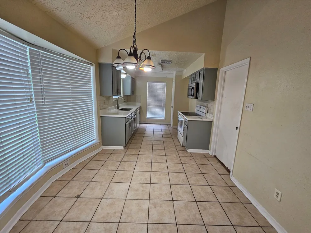 10423 Tenneco Drive Houston, TX 77099