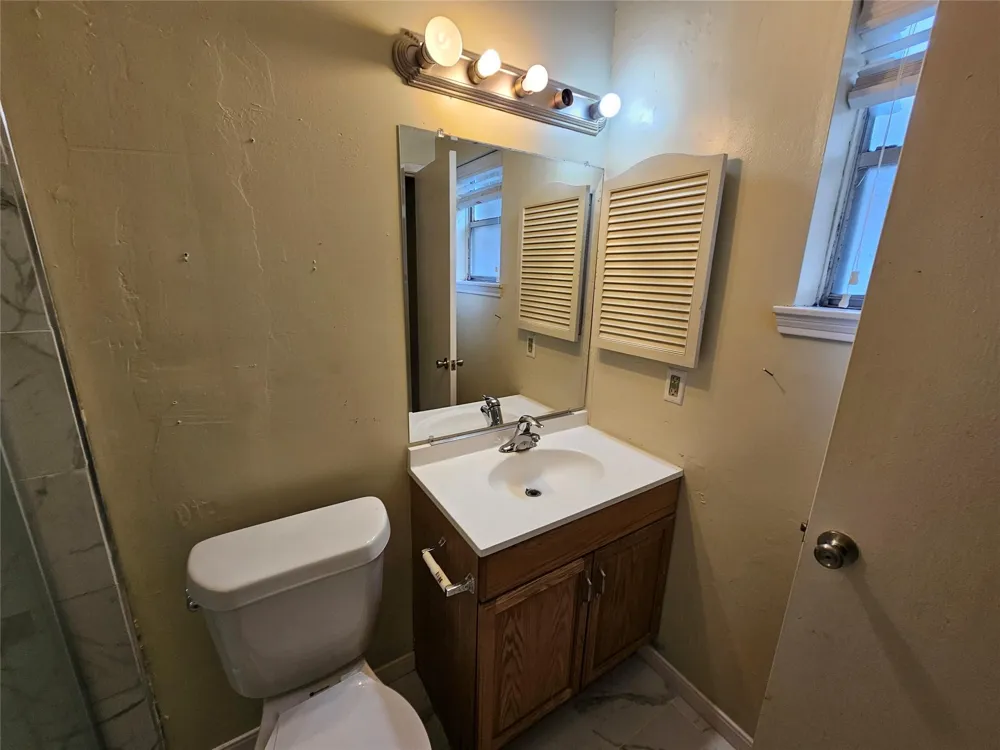 10423 Tenneco Drive Houston, TX 77099