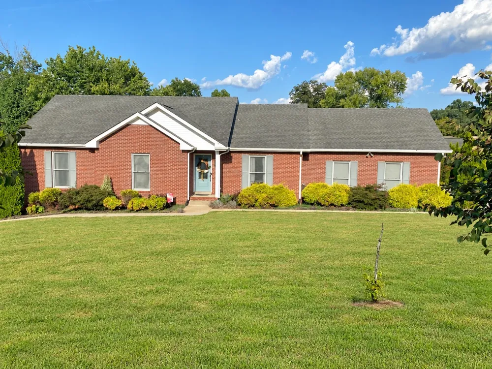 301 Locust Rd Clarksville, TN 37043