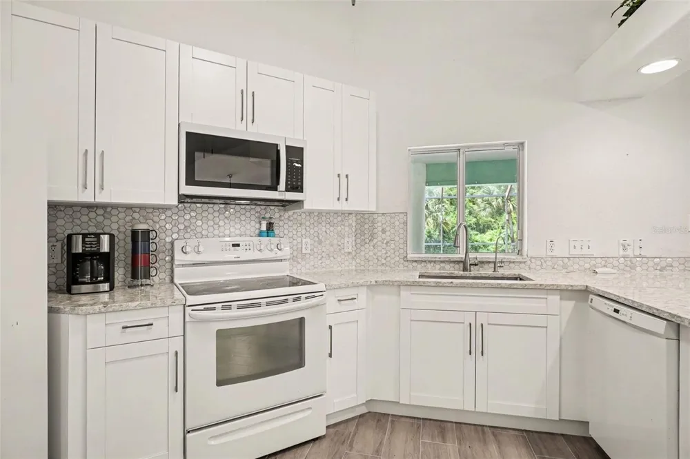 405 POINSETTIA AVENUE Lehigh Acres, FL 33972