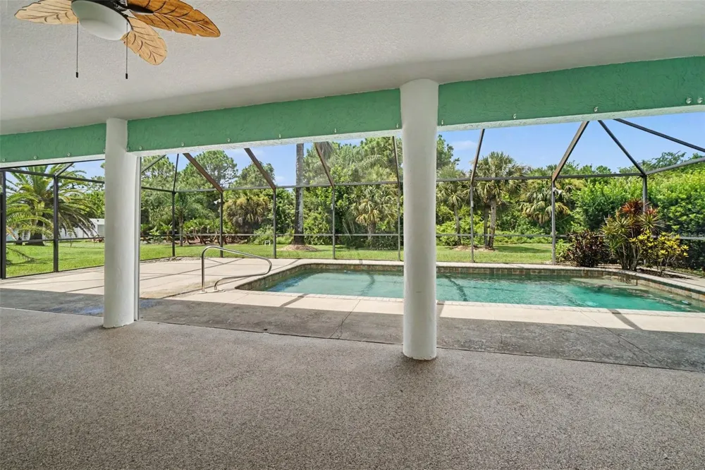 405 POINSETTIA AVENUE Lehigh Acres, FL 33972