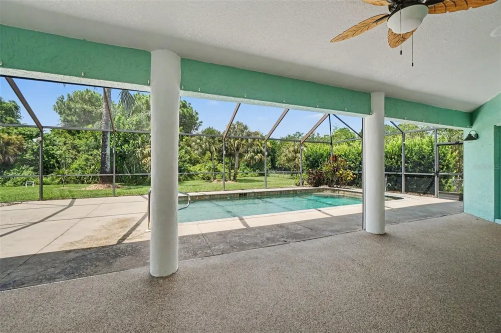 405 POINSETTIA AVENUE Lehigh Acres, FL 33972