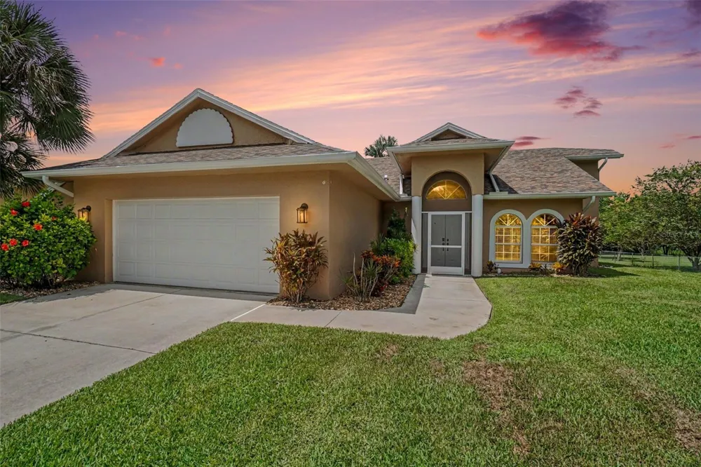 405 POINSETTIA AVENUE Lehigh Acres, FL 33972