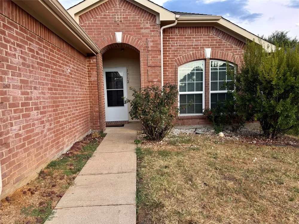 1712 Ironworks Drive Dallas, TX 75253