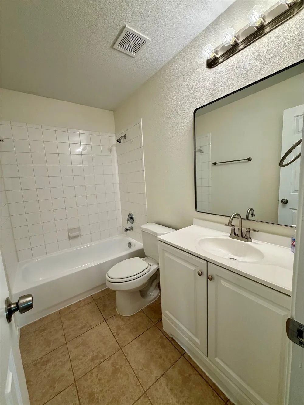 1712 Ironworks Drive Dallas, TX 75253