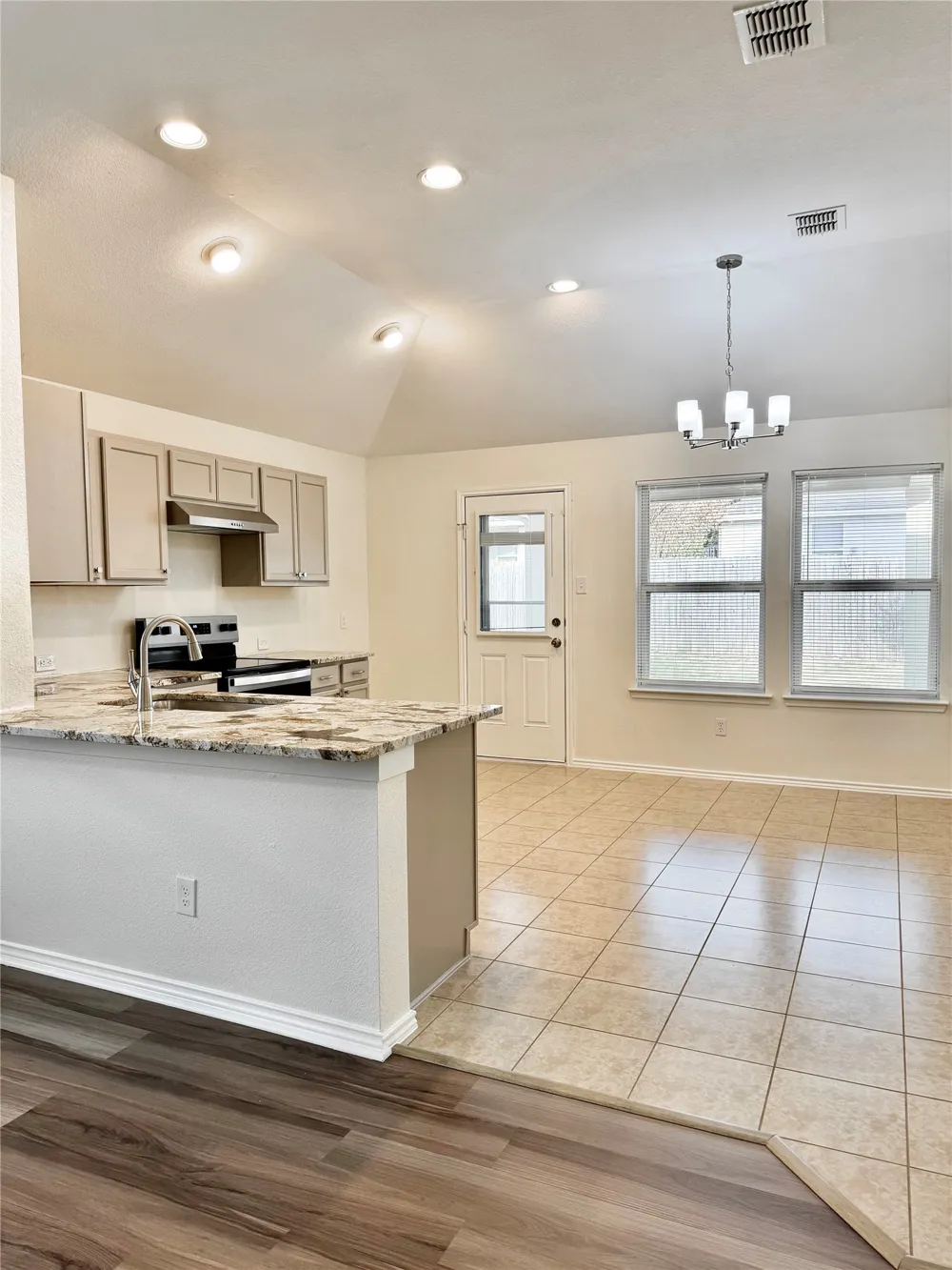 1712 Ironworks Drive Dallas, TX 75253