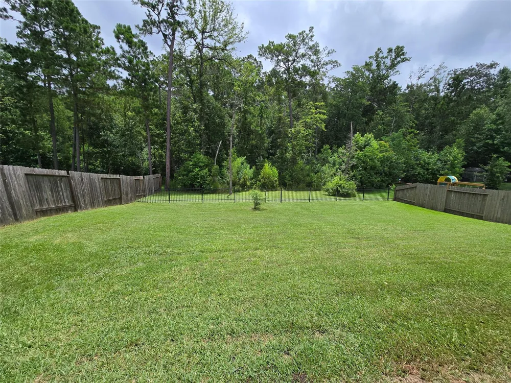2027 Brookmont Drive Conroe, TX 77301