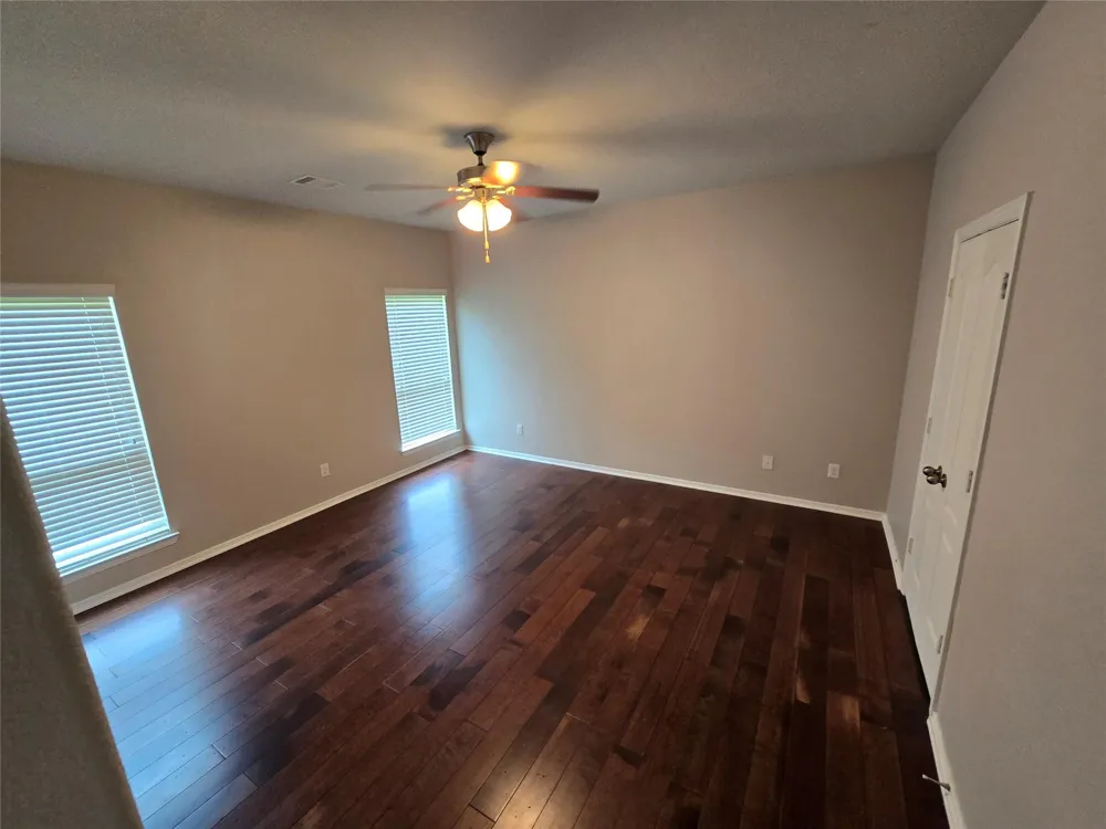 2027 Brookmont Drive Conroe, TX 77301
