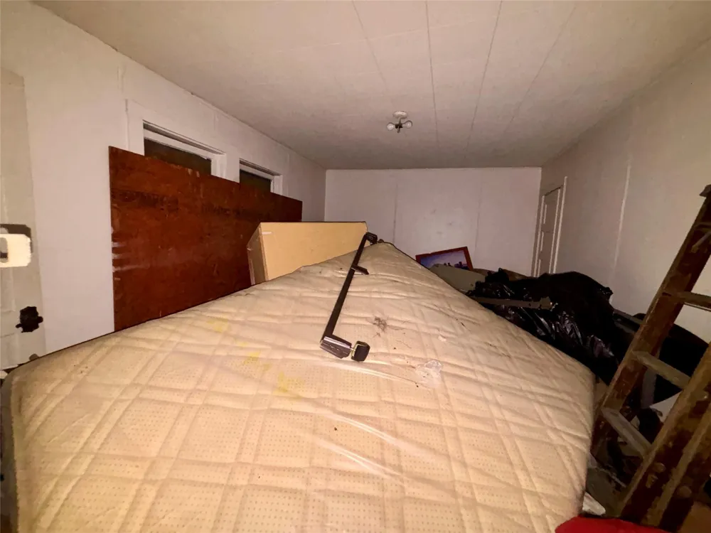 8560 County Line Road Willis, TX 77378