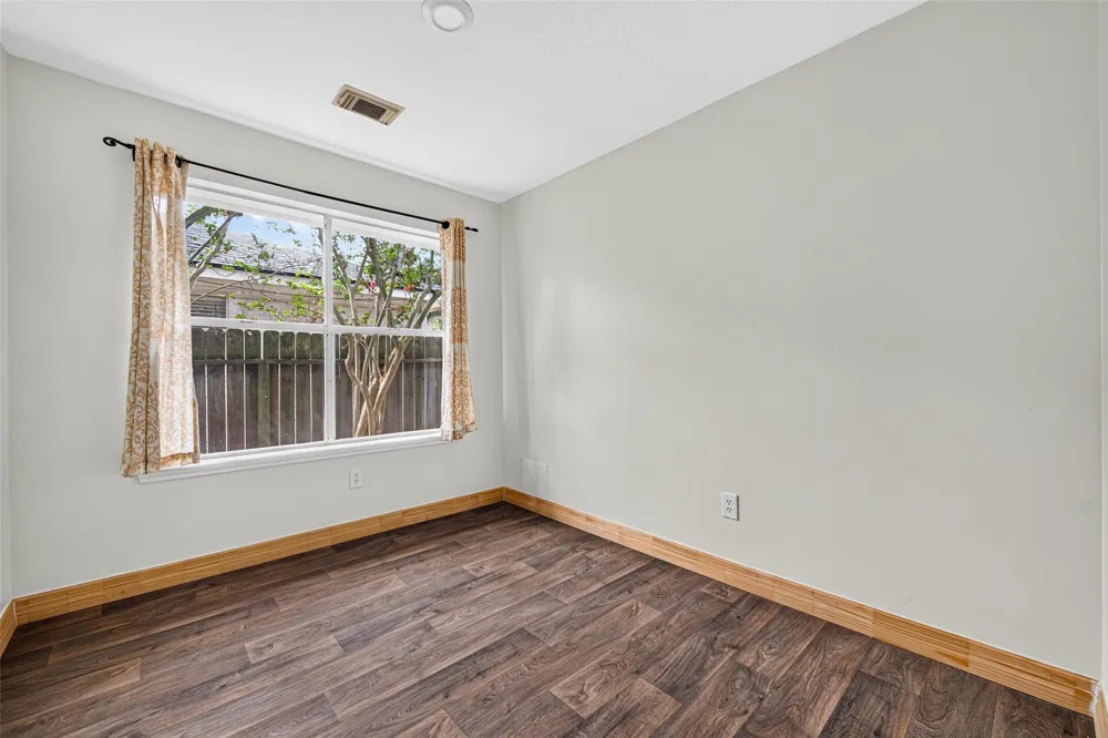 15502 Prairie Oaks Drive Houston, TX 77083