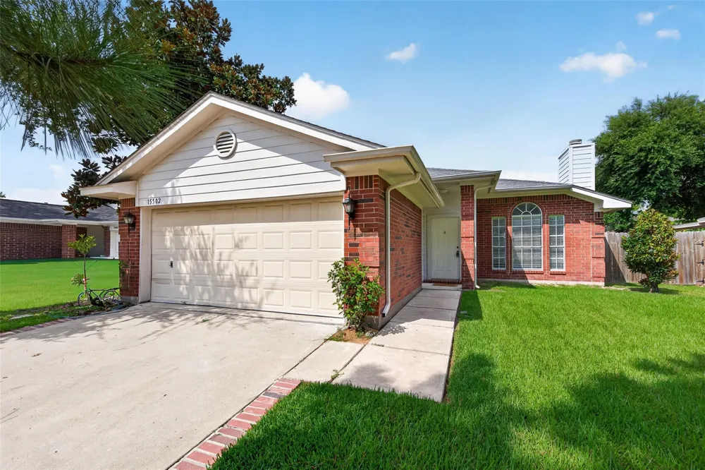15502 Prairie Oaks Drive Houston, TX 77083